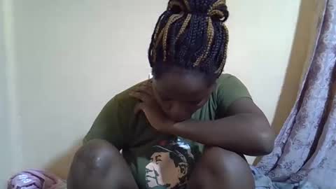 lyn_anna online show from 11/17/25, 11:49