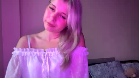Luna online show from 08/07/26, 05:37