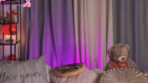 Lynda online show from 10/21/25, 05:08