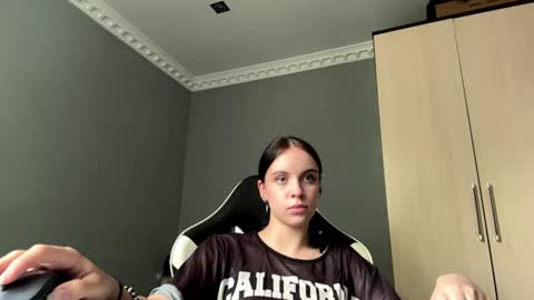 Eva online show from 07/02/26, 07:47