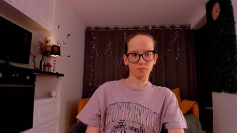 Sara online show from 02/03/25, 10:43