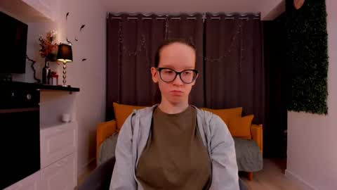 Sara online show from 02/10/25, 07:17