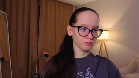 Sara online show from 01/06/26, 04:11