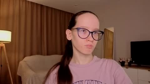 Sara online show from 04/12/26, 04:12