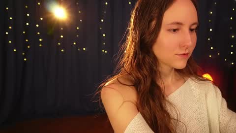 Snapshot of lynn_feline chatting on 02/04/25, 10:00 Lynn online show from 02/04/25, 10:00