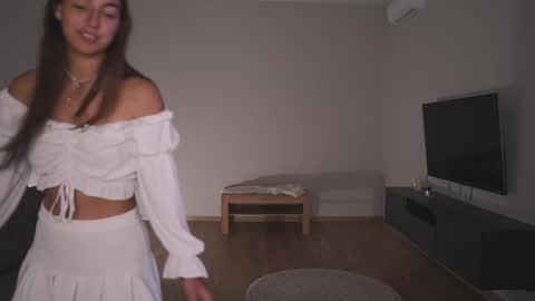  LYNN  online show from 03/09/26, 06:06