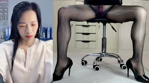Snapshot of lynnalltop_165_keke chatting on 06/22/26, 03:25 lynnalltop_165_keke online show from 06/22/26, 03:25