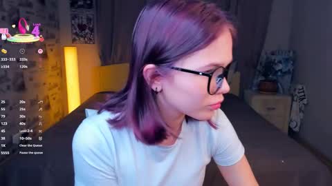 Cozy Lynns room online show from 12/01/25, 10:42