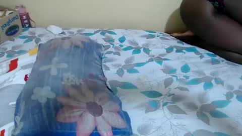 Snapshot of lynnesee chatting on 02/16/26, 10:55 lyenne online show from 02/16/26, 10:55