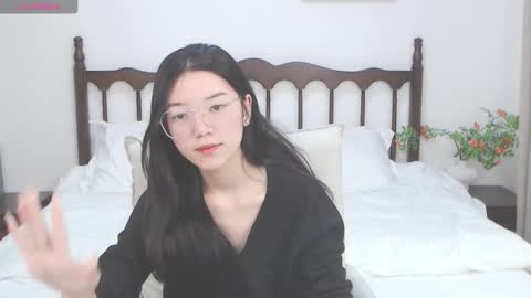 Snapshot of lynnjanice chatting on 11/20/25, 04:01 Lynn online show from 11/20/25, 04:01