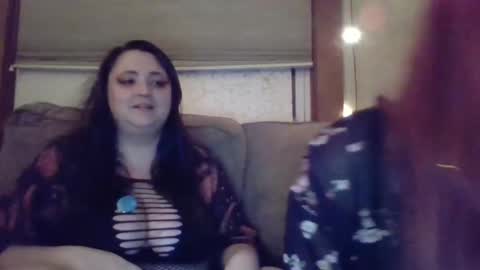 Lynn  online show from 01/12/25, 12:18