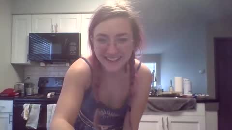 Lynn  online show from 02/01/26, 03:43