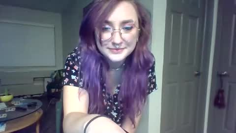 Lynn  online show from 02/25/26, 11:36