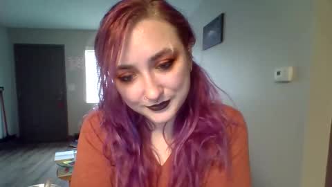 Lynn  online show from 03/29/26, 08:20