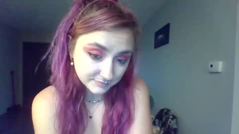 Lynn  online show from 04/17/26, 11:52