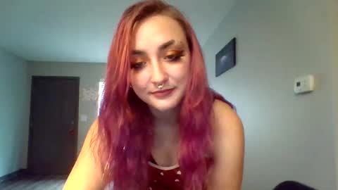 Lynn  online show from 06/22/26, 06:05