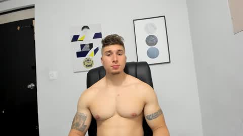 Lyonel online show from 12/31/24, 03:34