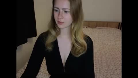 Snapshot of lyrafantasy chatting on 05/01/26, 08:13 Lura online show from 05/01/26, 08:13