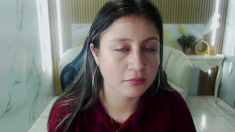 lyrafrost_s online show from 05/20/26, 02:56