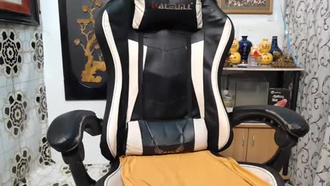 Snapshot of lyubovmoya3 chatting on 01/31/25, 12:28 SWEETPINOY online show from 01/31/25, 12:28