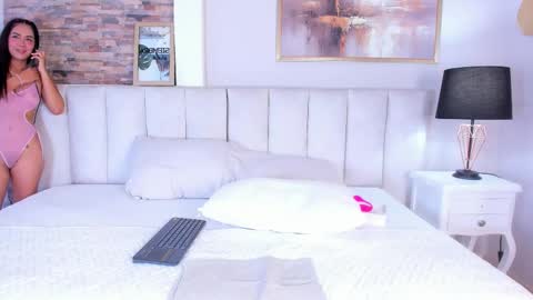 Snapshot of lyzzi_smith01 chatting on 11/12/25, 09:03 Lizzy smith online show from 11/12/25, 09:03