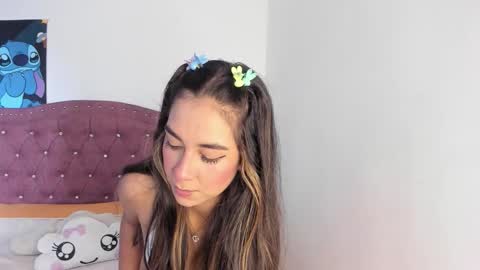 Snapshot of lyzzi_smith01 chatting on 12/15/25, 09:08 Lizzy smith online show from 12/15/25, 09:08