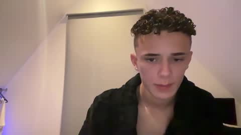 Snapshot of lz_britboy chatting on 02/12/25, 10:26 NEW Leo lz britboy online show from 02/12/25, 10:26