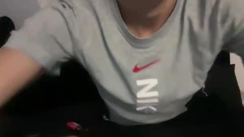 Snapshot of lz_britboy chatting on 10/20/25, 01:33 NEW Leo lz britboy online show from 10/20/25, 01:33