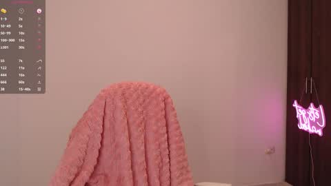 lzzyink online show from 11/05/25, 12:54