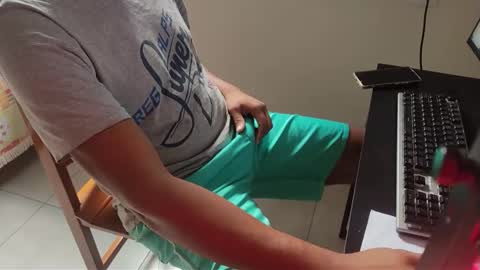 m0ren01995 online show from 01/18/26, 11:36