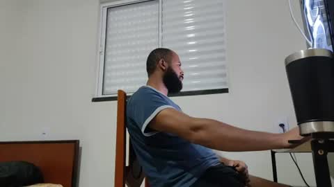 Snapshot of m0ren01995 chatting on 07/18/26, 05:50 m0ren01995 online show from 07/18/26, 05:50