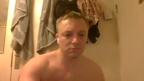 Snapshot of m15kala chatting on 11/02/25, 05:54 m15kala online show from 11/02/25, 05:54