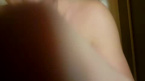 Snapshot of m1guele chatting on 01/15/25, 03:54 Fucklover online show from 01/15/25, 03:54