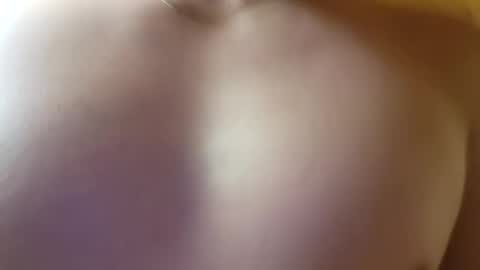 Snapshot of m1guele chatting on 01/22/25, 07:13 Fucklover online show from 01/22/25, 07:13