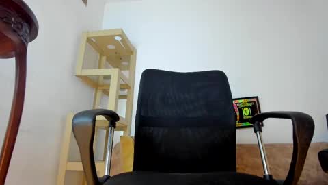 Mila online show from 02/13/25, 06:05