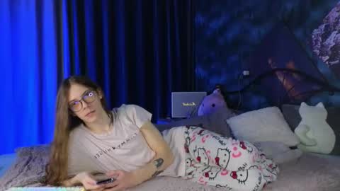 m1shq online show from 12/05/25, 01:47