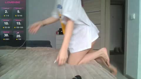 m31issa_cherry online show from 02/12/26, 10:43