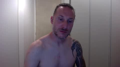 Snapshot of m4rduk81 chatting on 09/29/25, 06:46 m4rduk online show from 09/29/25, 06:46