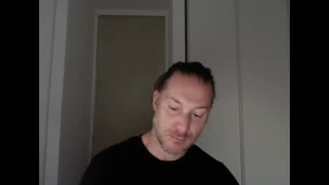 Snapshot of m4rduk81 chatting on 10/18/25, 05:54 m4rduk online show from 10/18/25, 05:54