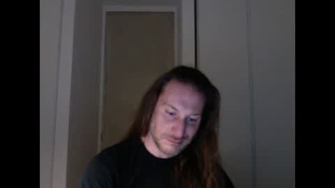 Snapshot of m4rduk81 chatting on 10/23/25, 03:50 m4rduk online show from 10/23/25, 03:50