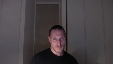 Snapshot of m4rduk81 chatting on 11/13/25, 07:46 m4rduk online show from 11/13/25, 07:46