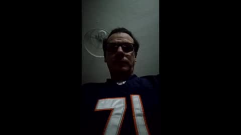 Snapshot of m536327 chatting on 12/21/25, 07:32 Fantasy guy online show from 12/21/25, 07:32