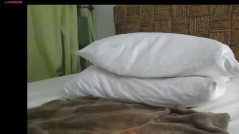 Snapshot of m54whrdn2 chatting on 10/12/25, 12:53 m54whrdn online show from 10/12/25, 12:53