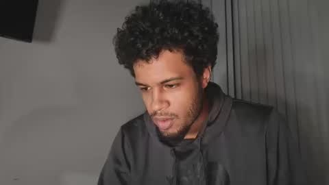 Snapshot of m_d_fl chatting on 02/02/26, 04:11 MD online show from 02/02/26, 04:11