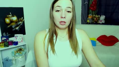 Vikki online show from 02/11/26, 01:27