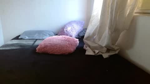 maaddy_thompson online show from 10/17/25, 08:44