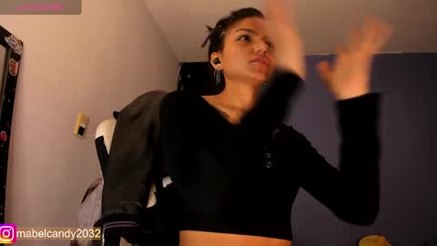 Snapshot of mabel_candy chatting on 09/24/25, 08:23 Mabel Candy online show from 09/24/25, 08:23