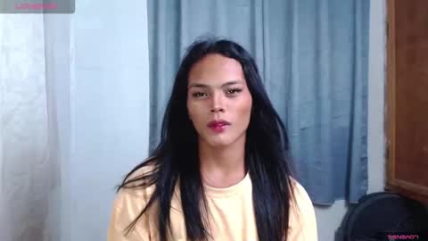 Divina online show from 05/07/26, 01:16