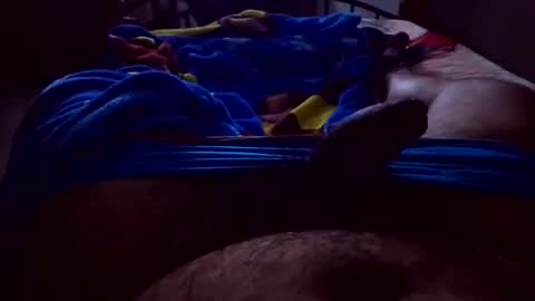 Snapshot of mac0000042 chatting on 12/16/25, 06:18 mac0000042 online show from 12/16/25, 06:18