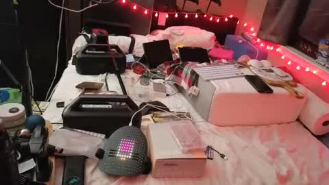 mac1119 online show from 04/18/26, 09:46